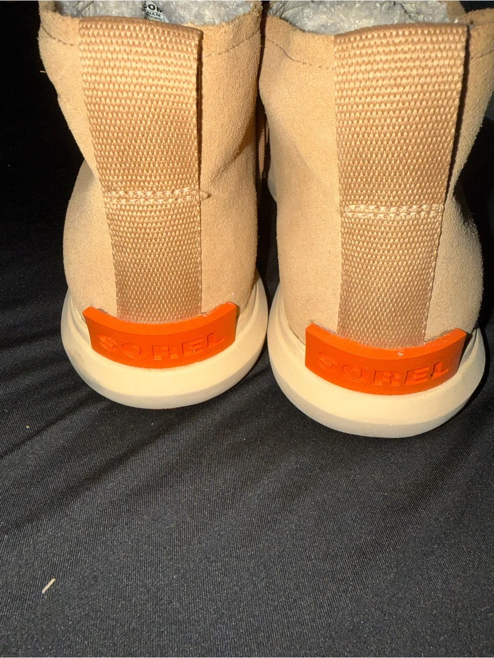 Sorel tan suede
